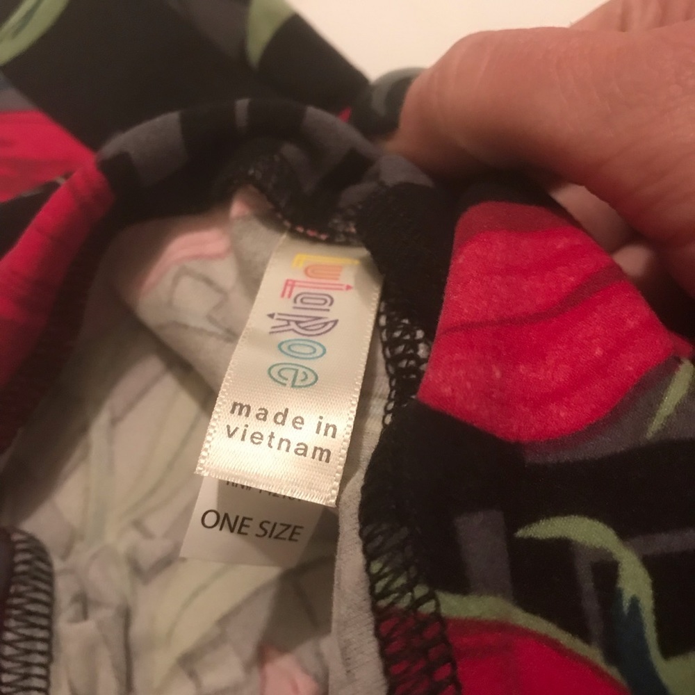 Lularoe OS Legging - Picture 2 of 2